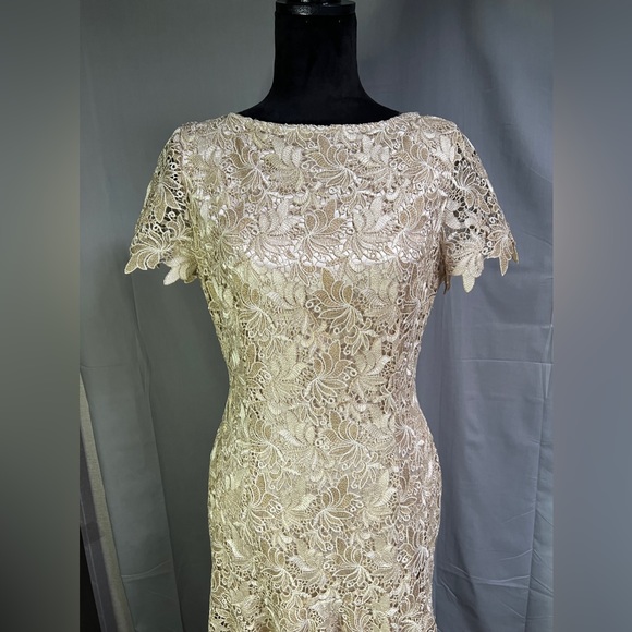 Tahari by Arthur S. Levine Gold Embroidered Evening Gown Size 8 Mermaid Lace - Picture 3 of 14